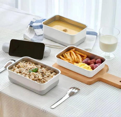 Stainless Steel vs. Glass Drinkware Vasos de acero inoxidable versus vasos de vidrio